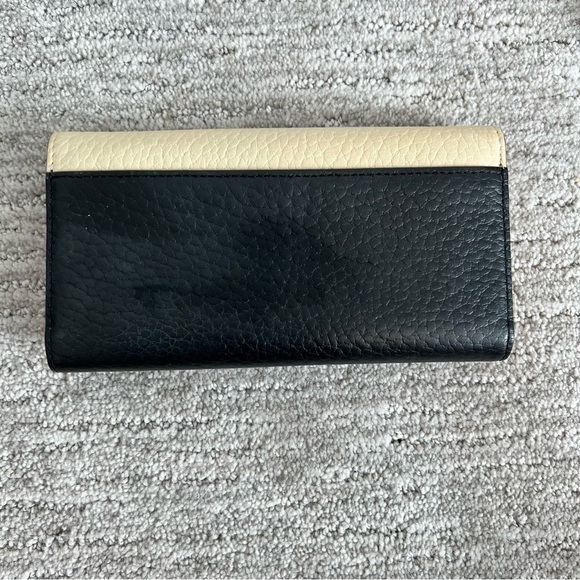 Kate Spade Southport Avenue Sandra Wallet - Picture 3 of 5